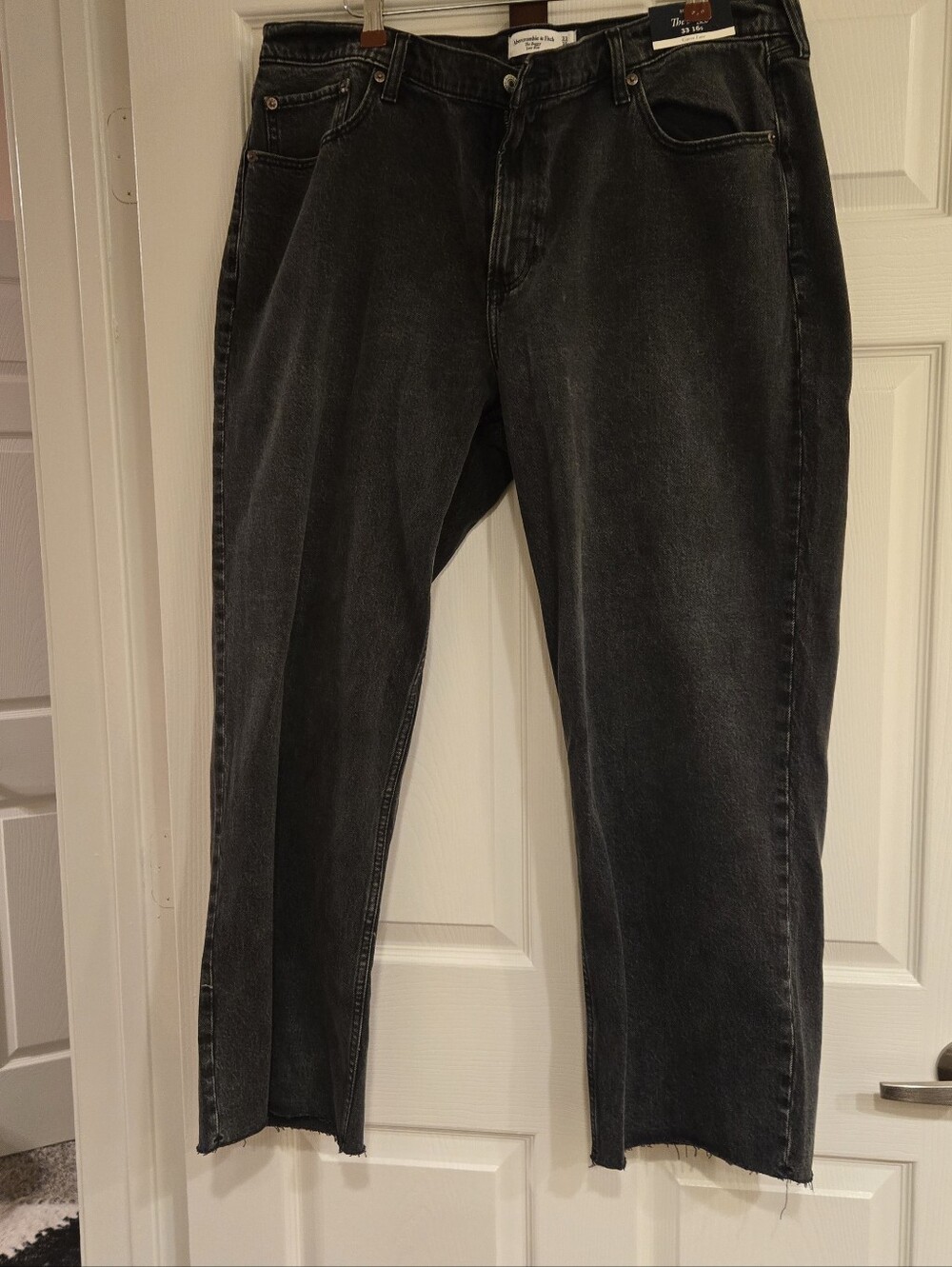 Abercrombie & Fitch Women's Washed Black Relaxed Jeans